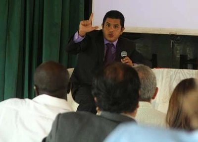 Alcalde expuso propuestas de mejoramiento educativo