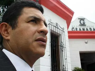 Ponerse de acuerdo para inicio de obras, pide el Alcalde a comerciantes de Granada