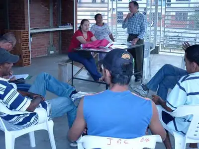 Apoyo psicosocial a jóvenes en riesgo, de la comuna 11