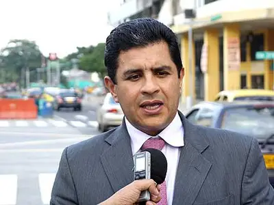 Alcalde pide denunciar acciones sospechosas durante encuentro de mandatarios