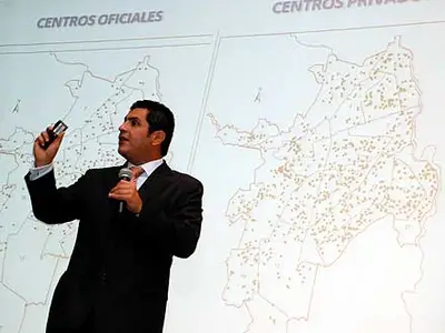 “Hay que pensar en lo global para actuar en lo local y regional”: Jorge Iván Ospina