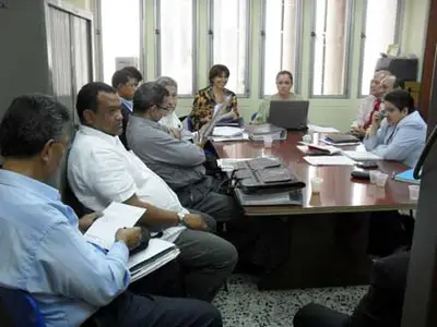 A licitación, operación del colegio Isaías Duarte Cancino
