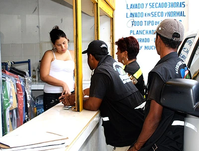 Cierre de establecimientos realiza Secretaría de Gobierno