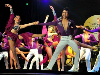 El maquillaje, un elemento fundamental en el Festival Mundial de Salsa