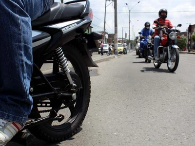 Motociclistas cruzarán con seguridad desde el oriente hasta el centro