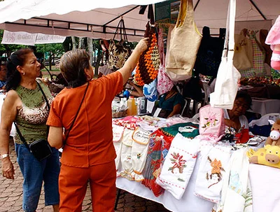 Día Internacional del Artesano, con ‘Plazas y Parques’