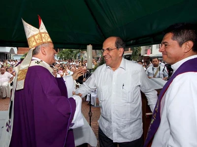 ‘CaliDA oportunidades en educación y prevención de violencia a la Comuna 13; que los jóvenes rindan homenaje a monseñor Duarte’