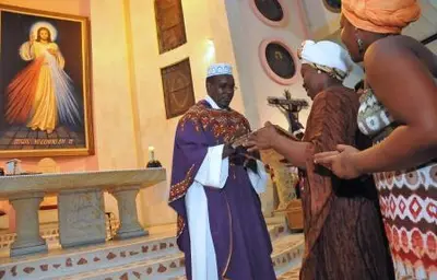 Con alabaos y colores del Pacífico, el oriente caleño vivió misa inculturada