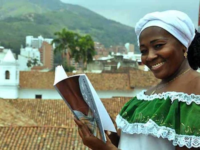 Cali le entregará obra de mujeres poetas del Pacífico al presidente Obama