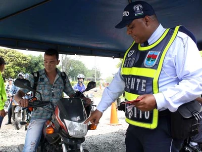 Controles a motos en 12 horas dejaron 504 inmovilizadas y 778 comparendos