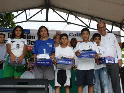 CaliDA centros de iniciación y formación deportiva en todas sus comunas