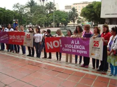 La violencia y la indiferencia, son maltrato hacia la mujer