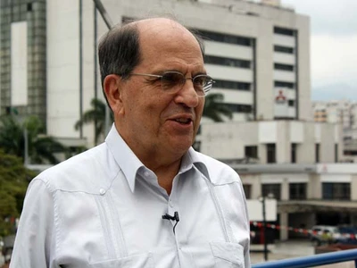 El  Alcalde resaltó el profesionalismo de la dimitente Secretaria de Cultura