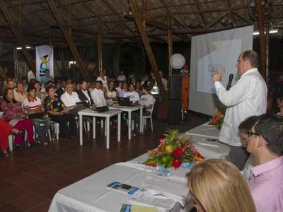 La Secretaría de Desarrollo Territorial adelanta programas para la Comuna 5