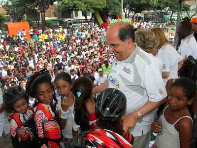 El oriente disfrutó con el Alcalde de Cali los 3,5 kilómetros de una nueva Ciclovida