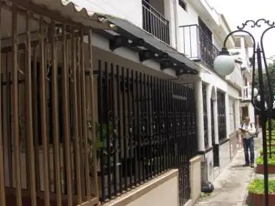La Administración Municipal invita a los barrios caleños a cumplir y a acoger las normas urbanísticas