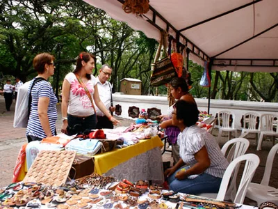 La Alcaldía trabaja estrategias en favor de las mujeres cabezas de hogar