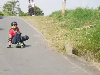 Felidia se prepara para competencia de patinetas y carros de balineras