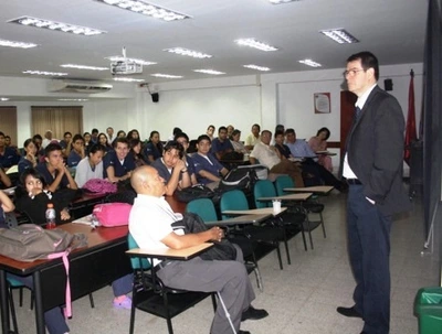 “La universidad debe ser protagonista  del cambio en salud”