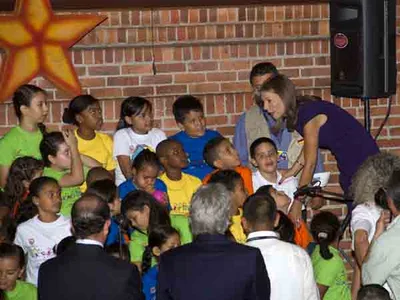 La Primera Dama de la Nación firmó con la Alcaldía convenios por los niños caleños