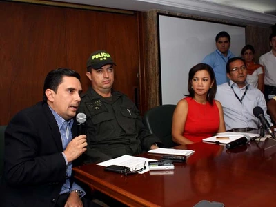 La Alcaldía y autoridades hacen un llamado a organizadores de la protesta a restablecer el orden y la calma