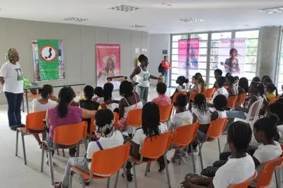 Ciclo de conferencias para estudiantes sobre los orígenes de la música