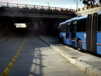 Se inició la operación del MÍO por el paso deprimido de las calles 25 y 26