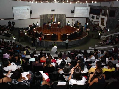 Alcaldía buscará garantizar servicio y ahorro de recursos administrativos