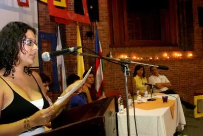 Tres días declamando poesías en la ciudad