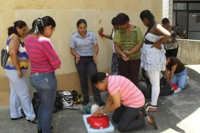 La Secretaría de Salud y Univalle, unidos por la seguridad escolar