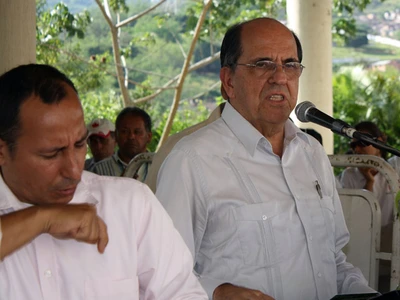 El alcalde Guerrero dio su voz de compromiso con el campo caleño