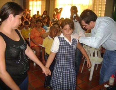 Niñas no escolarizadas serán vacunadas contra el virus del papiloma humano