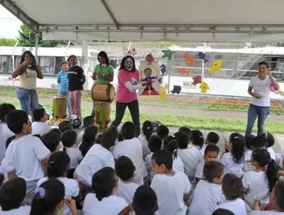 La palabra estuvo de fiesta, con mil niños de zonas vulnerables de la ciudad: programa de la Red de Bibliotecas Públicas