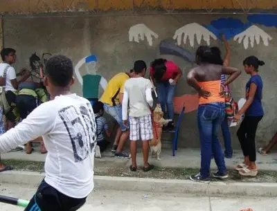 Jóvenes del oriente crearon un mural como campaña para prevenir la tuberculosis