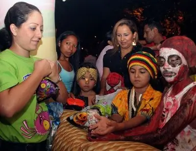 Recomendaciones para que padres e hijos disfruten una noche sana de Halloween