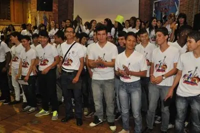 Los mejores del V Festival de la Canción en idioma extranjero: iniciativa de colegio público