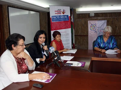 La Alcaldía socializa el pacto para erradicar las violencias hacia las mujeres