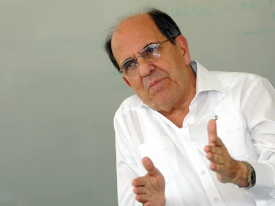 Alcalde de Cali, entre los tres mandatarios del país mejor calificados