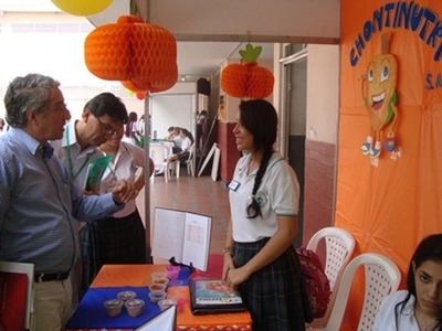 El emprendimiento va a clases en la institución educativa Simón Rodríguez