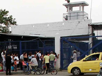 Servicios de la Red de Salud Centro llegan a la cárcel de Villahermosa