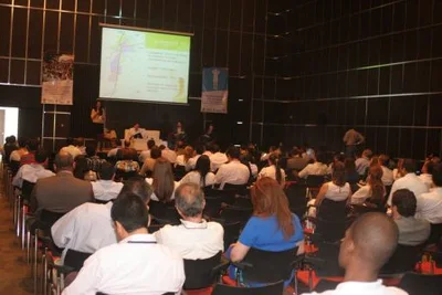 Un parque lineal del río Cauca y corredores viales, entre los proyectos que la Alcaldía analizó con inversionistas