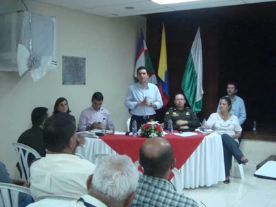 El secretario de Gobierno de Cali anunció más cuadrantes y cámaras para la Comuna 12