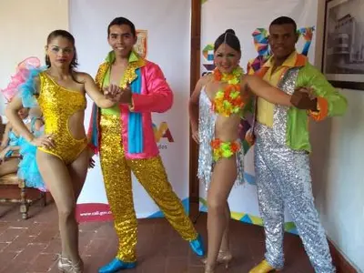 Bailarines del Salsódromo ya muestran su ingenio y creatividad