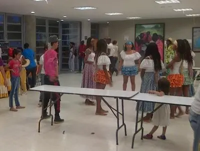 Caleños se divirtieron en el aniversario del Centro de Emprendimiento Cultural de la Comuna 13