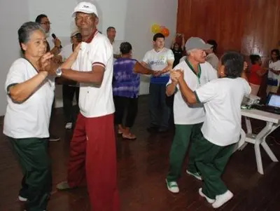 La ‘Memoria Viva’ de Cali bailó, se divirtió y compartió experiencias