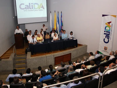 La Alcaldía escuchó a la Comuna 22 para trabajar iniciativas de movilidad y seguridad