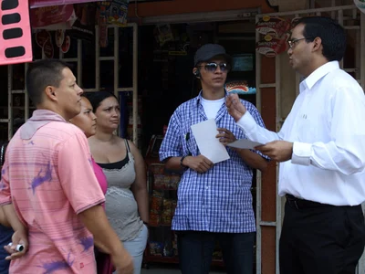 La Com. 21 y la Alcaldía, convocan a padres para matricular a sus hijos en la educación pública