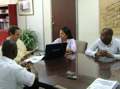 La Alcaldía de Cali y la Súper de Notariado y Registro, trabajan en simplificar trámites