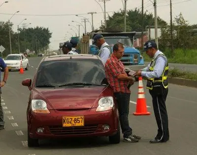 A partir de este viernes, el Pico y Placa se reduce una hora en la mañana y en la noche para vehículos particulares