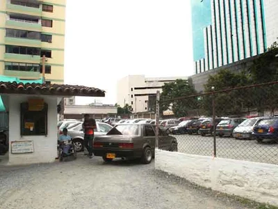Parqueaderos y controles en las vías, para disfrutar las tascas